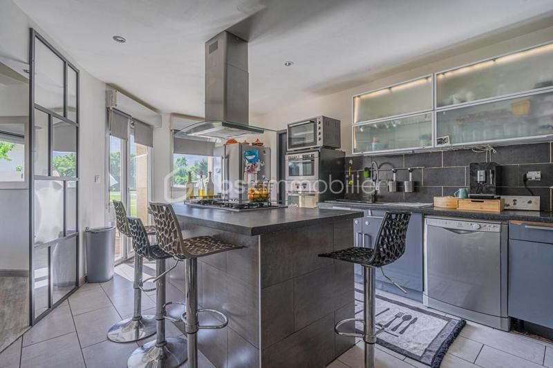 Maison traditionnelle - 156 m² - 5 pièces