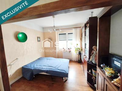 Maison - 128 m² - 8 pièces