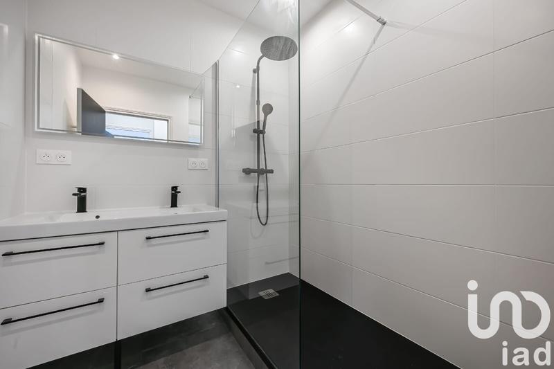 Appartement - 120 m² - 5 pièces