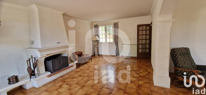 Maison - 260 m² - 6 pièces