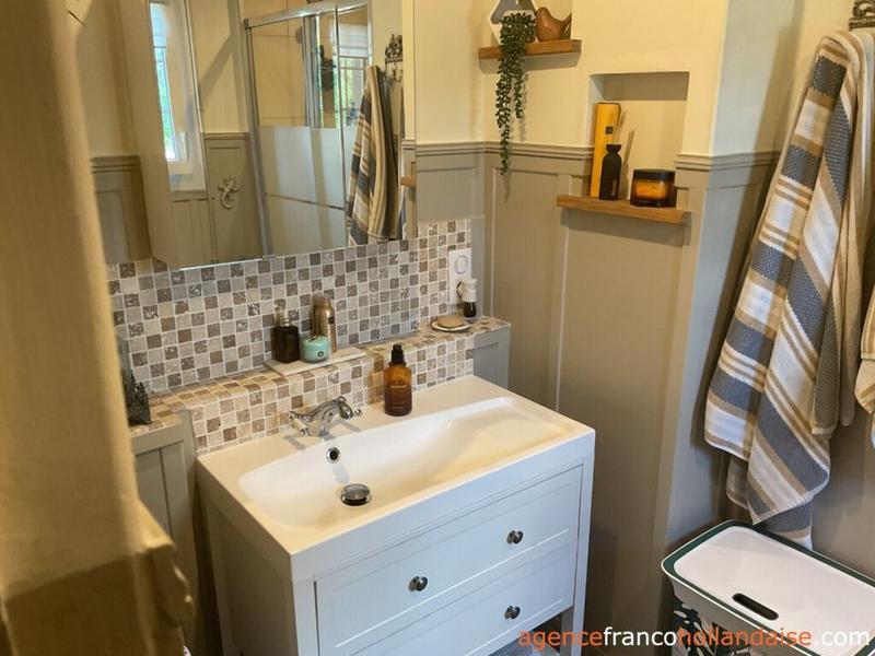 Maison - 280 m² - 12 pièces