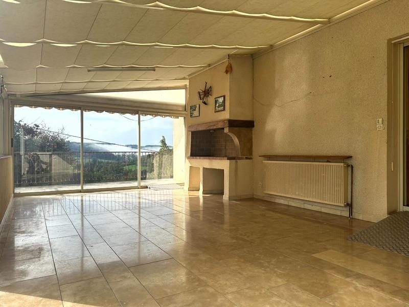 Maison - 210 m² - 9 pièces