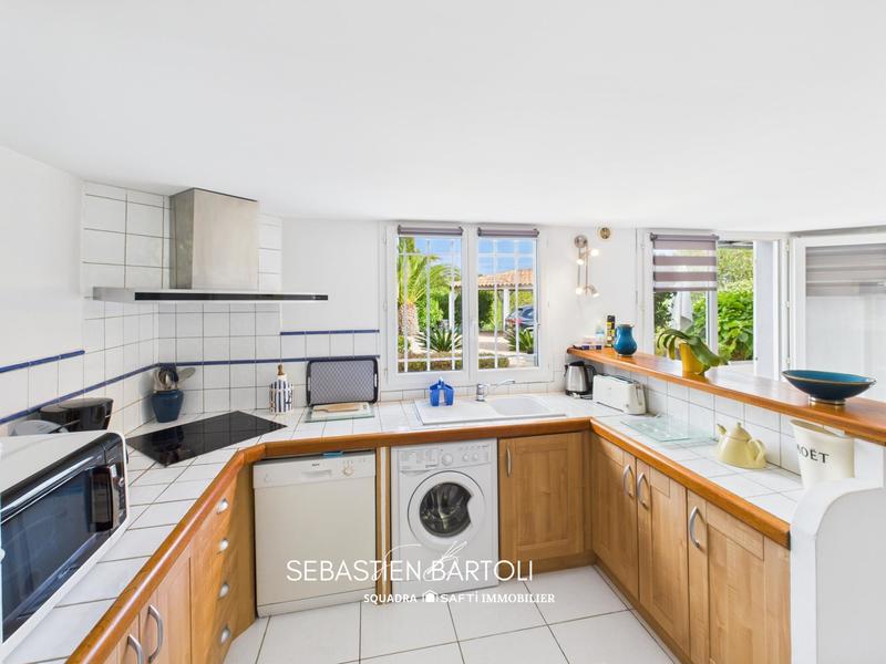 Maison - 192 m² - 7 pièces