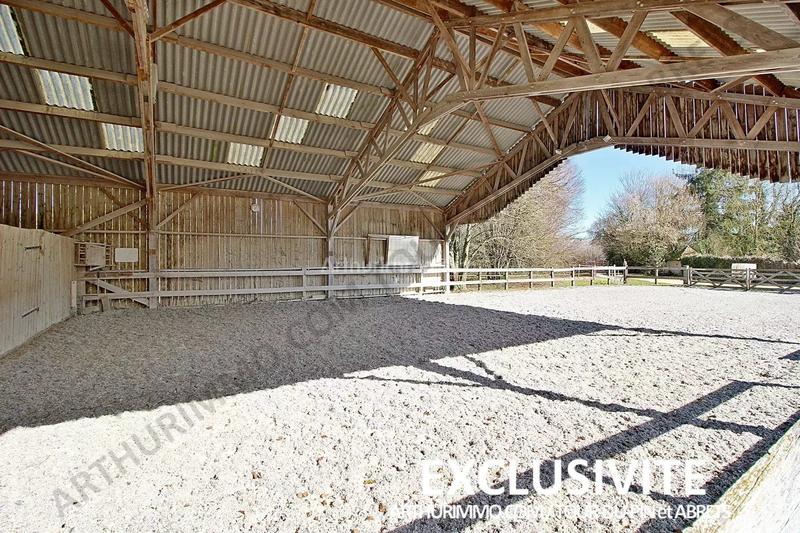 Maison - 220 m² - 7 pièces