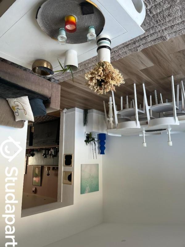 Chambre - 12 m² - 1 pièce