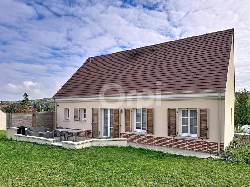 Maison - 90 m² - 4 pièces