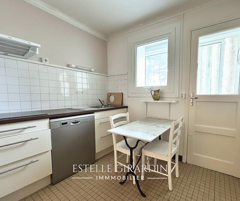 Appartement - 93 m² - 4 pièces