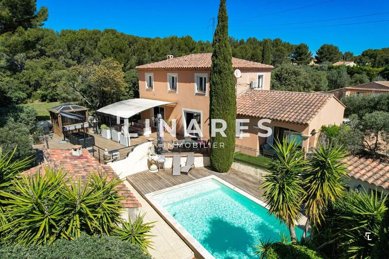 Villa - 165 m² - 6 pièces
