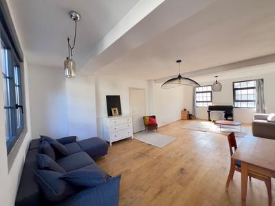 Maison - 157 m² - 8 pièces