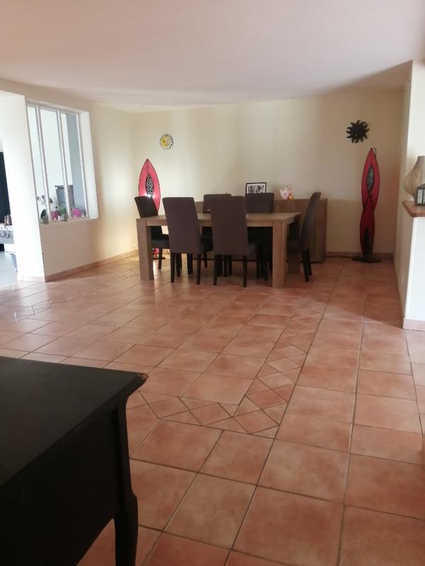 Maison - 211 m² - 8 pièces