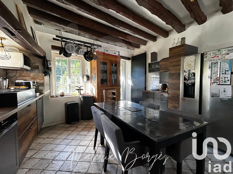 Maison - 210 m² - 7 pièces