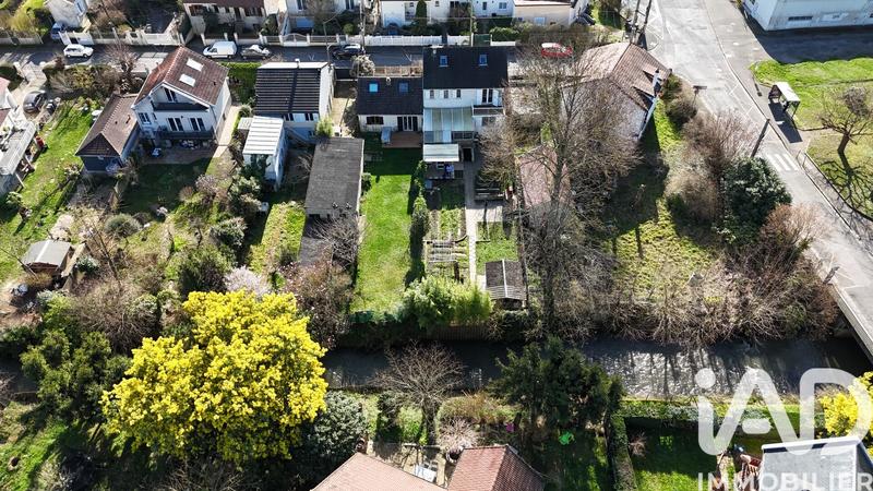 Maison - 135 m² - 7 pièces