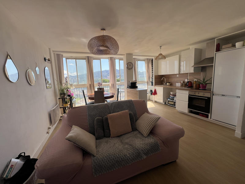 Appartement - 72 m² - 4 pièces