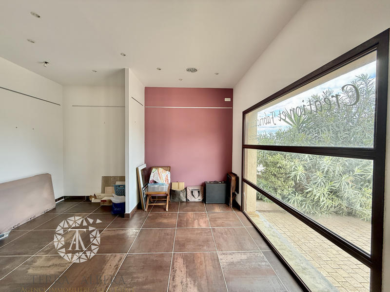 Immeuble - 220 m² - 6 pièces