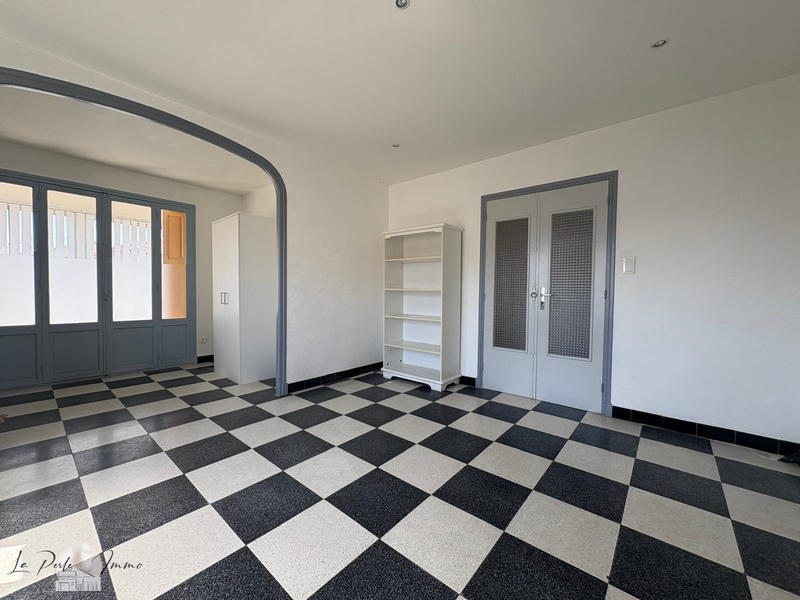 Villa - 180 m² - 7 pièces