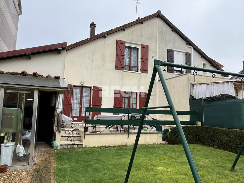 Maison - 75 m² - 4 pièces
