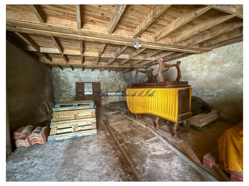 Maison - 168 m² - 2 pièces