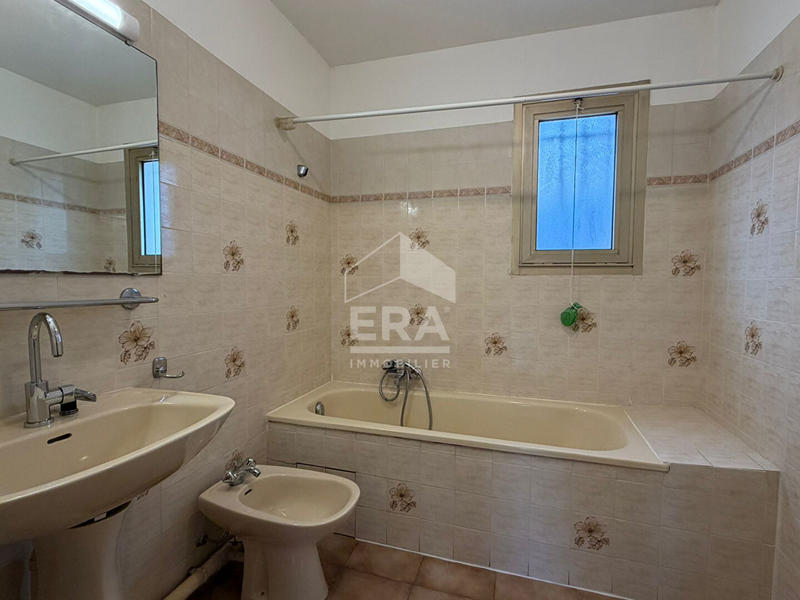 Appartement - 77 m² - 3 pièces