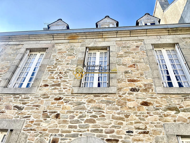 Maison - 98 m² - 5 pièces