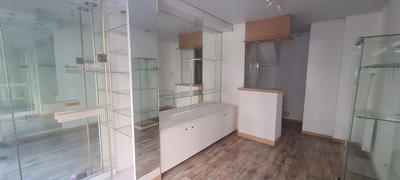 Local commercial - 16 m²