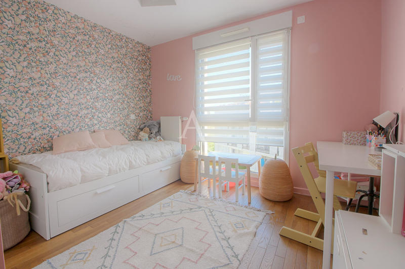 Appartement - 89 m² - 5 pièces