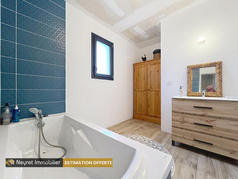 Maison - 121 m² - 5 pièces