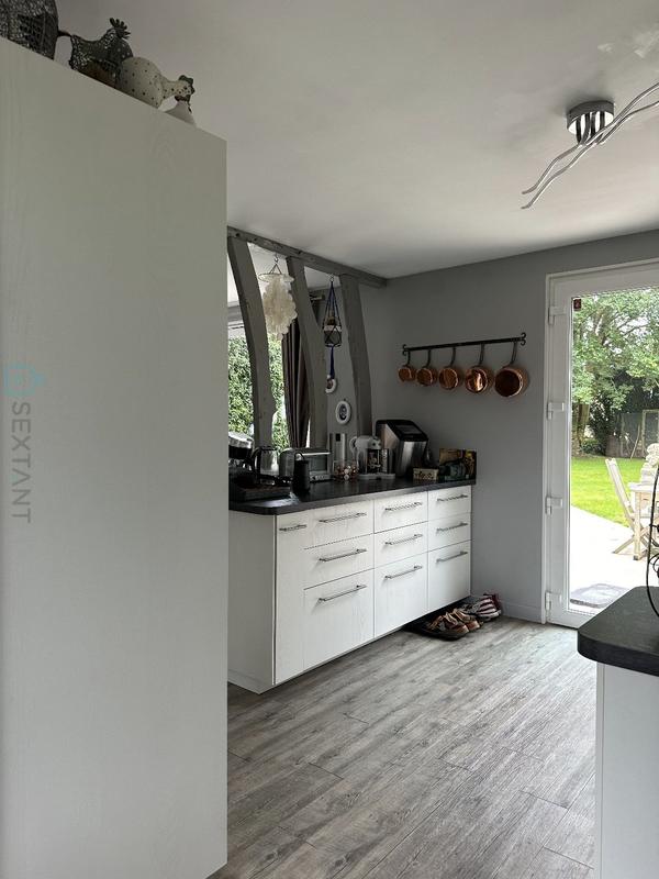 Chaumière - 170 m² - 7 pièces