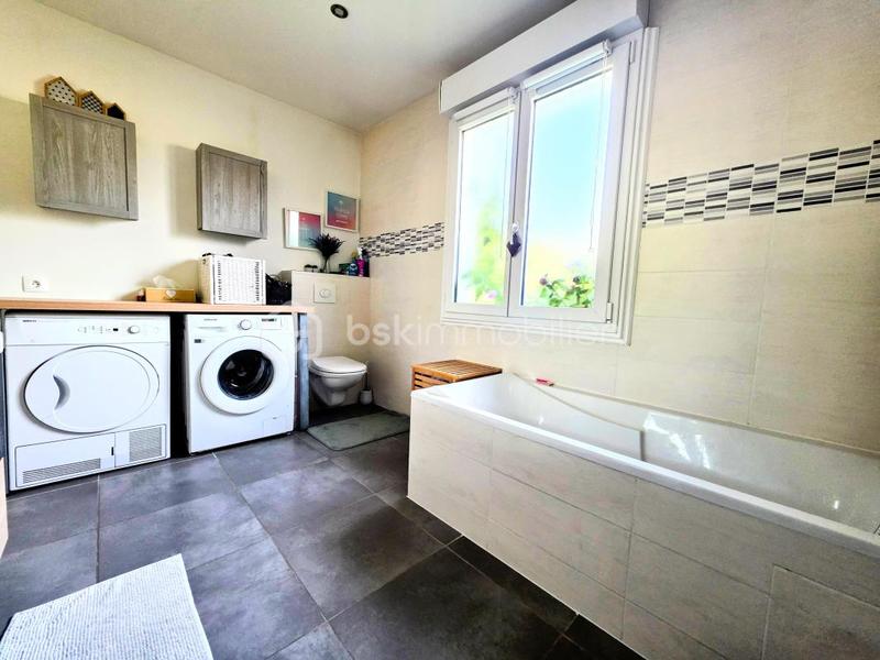 Maison - 127 m² - 5 pièces