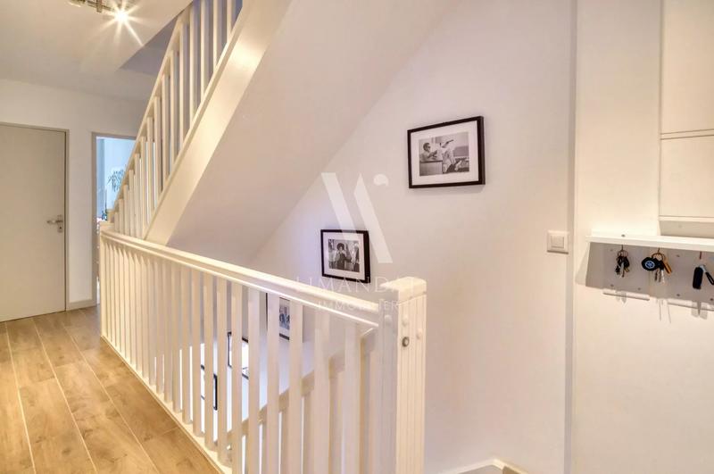 Appartement - 123 m² - 6 pièces