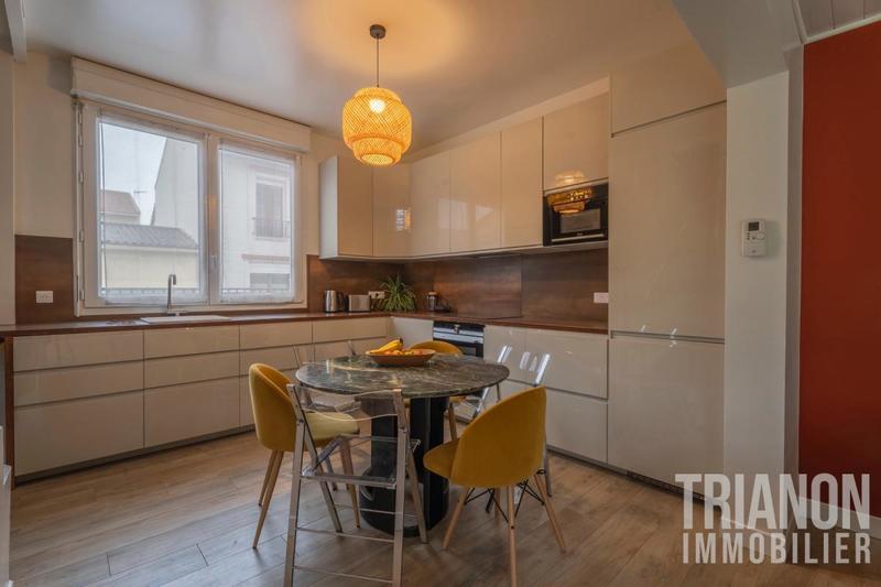 Maison de ville - 85 m² - 5 pièces