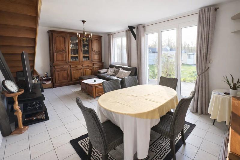 Maison - 105 m² - 7 pièces