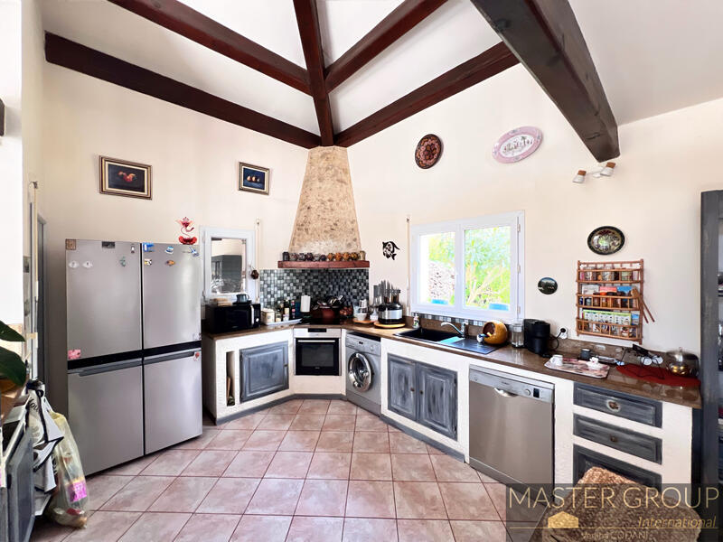 Villa - 174 m² - 6 pièces