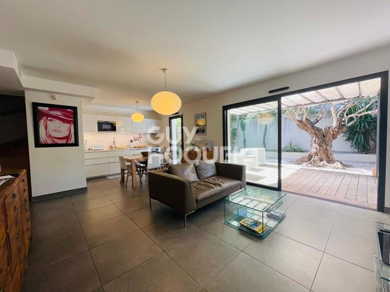 Maison - 105 m² - 5 pièces