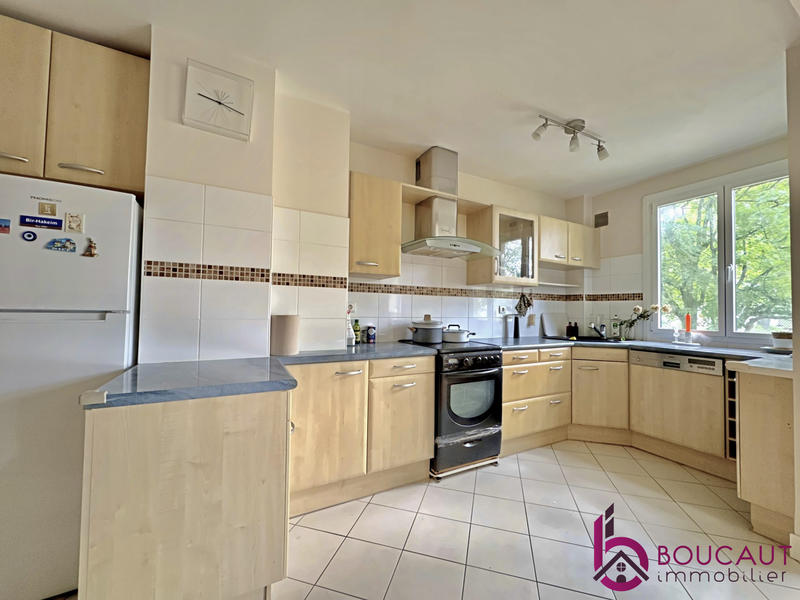 Appartement - 83 m² - 4 pièces