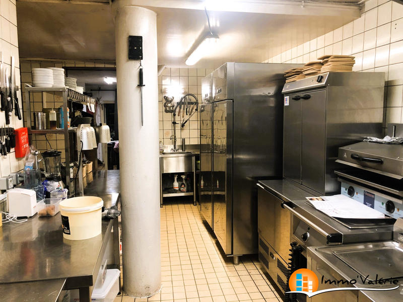 Local commercial - 255 m²