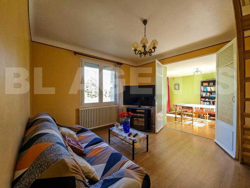 Maison - 179 m² - 7 pièces