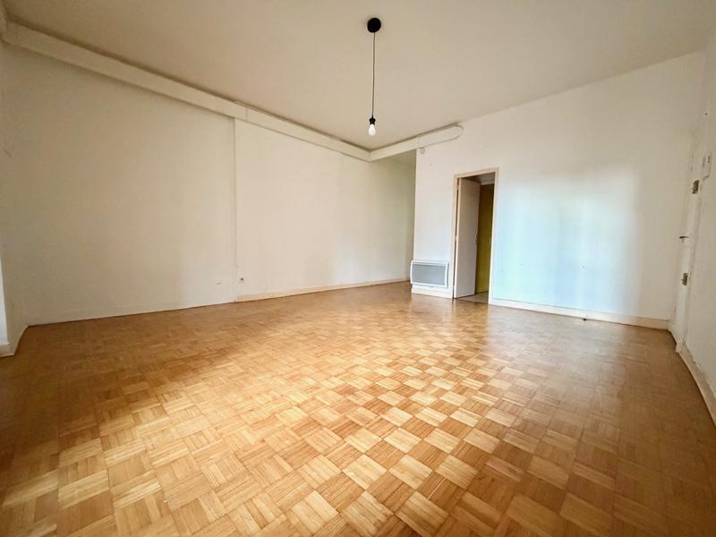 Appartement - 70 m² - 2 pièces
