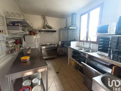 Local commercial - 25 000 m²