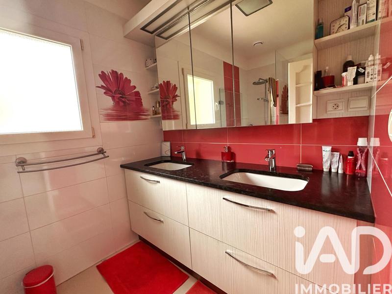 Maison - 252 m² - 5 pièces