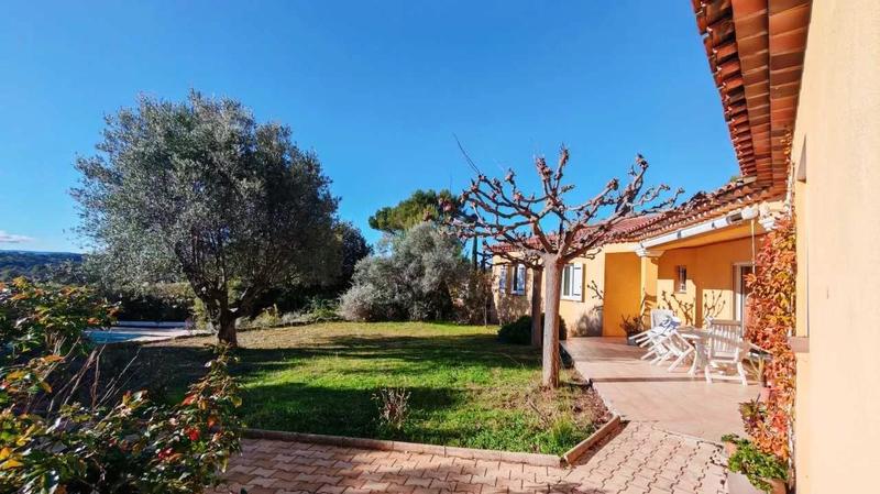 Villa - 132 m² - 5 pièces