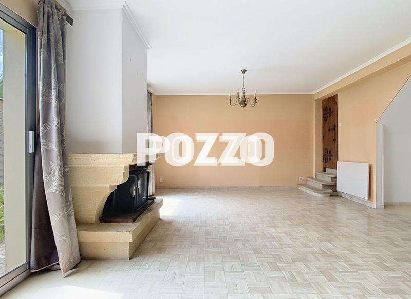 Maison - 185 m² - 10 pièces