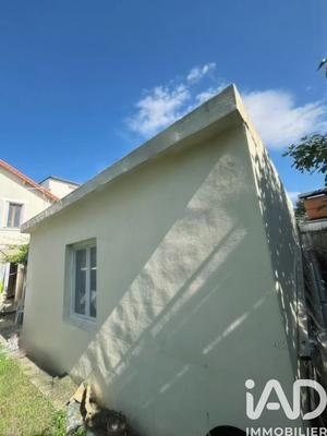 Maison - 90 m² - 5 pièces