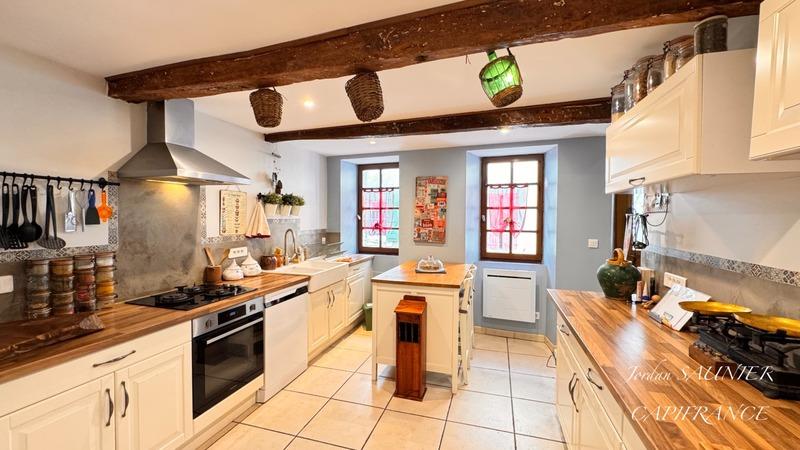 Maison - 157 m² - 6 pièces