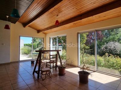 Maison d'architecte - 140 m² - 6 pièces