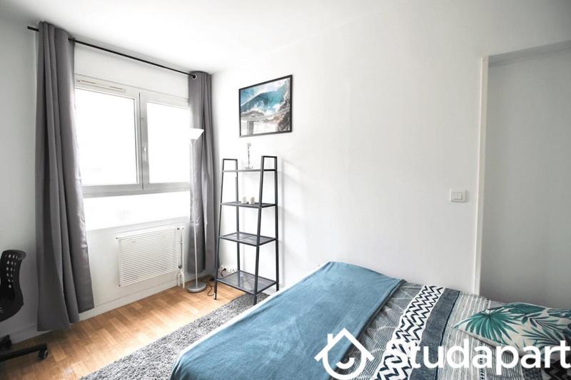 Chambre - 11 m² - 1 pièce