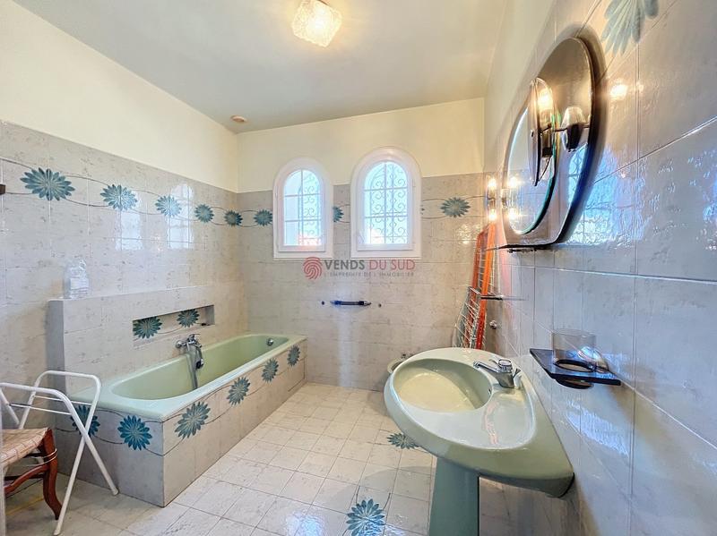 Maison - 185 m² - 5 pièces