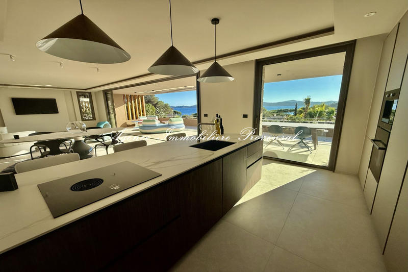 Appartement - 150 m² - 4 pièces