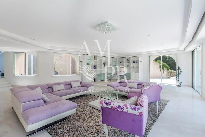 Villa - 540 m² - 13 pièces