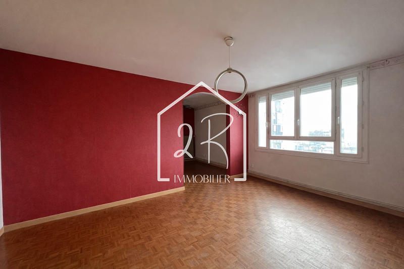Appartement - 85 m² - 5 pièces