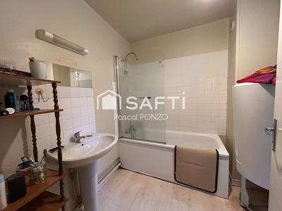 Maison - 95 m² - 4 pièces